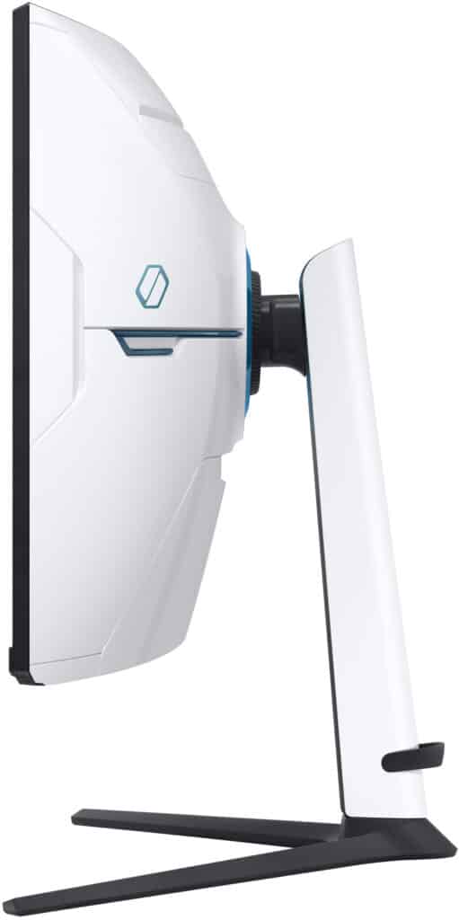 best 4K 240Hz monitor Samsung Odyssey Neo G8 S32BG85