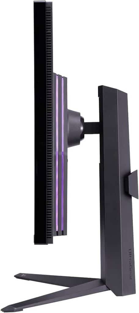 Aorus FI32U or LG 32GQ950-B