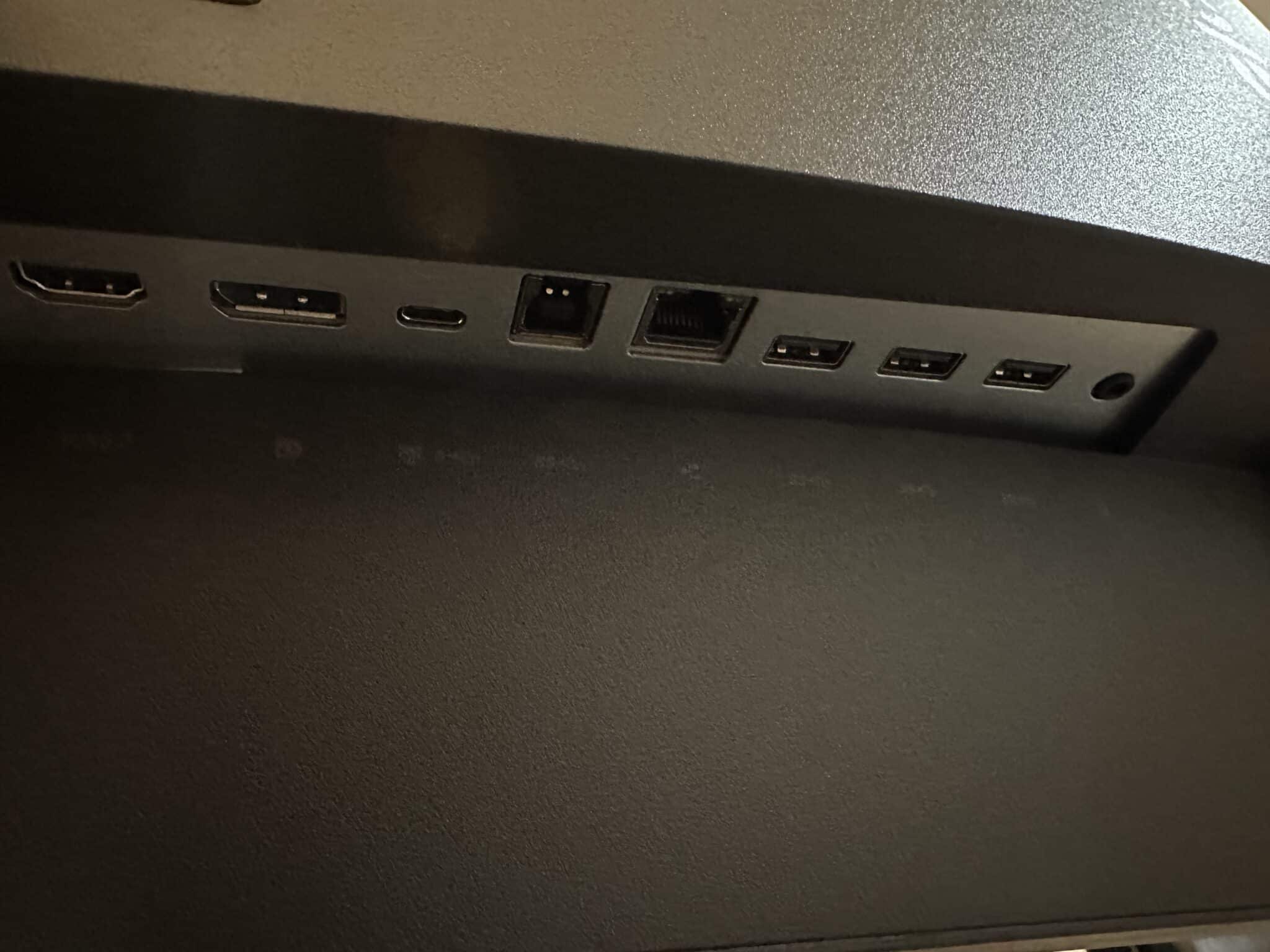 Lenovo Legion R45w-30 for Macbook