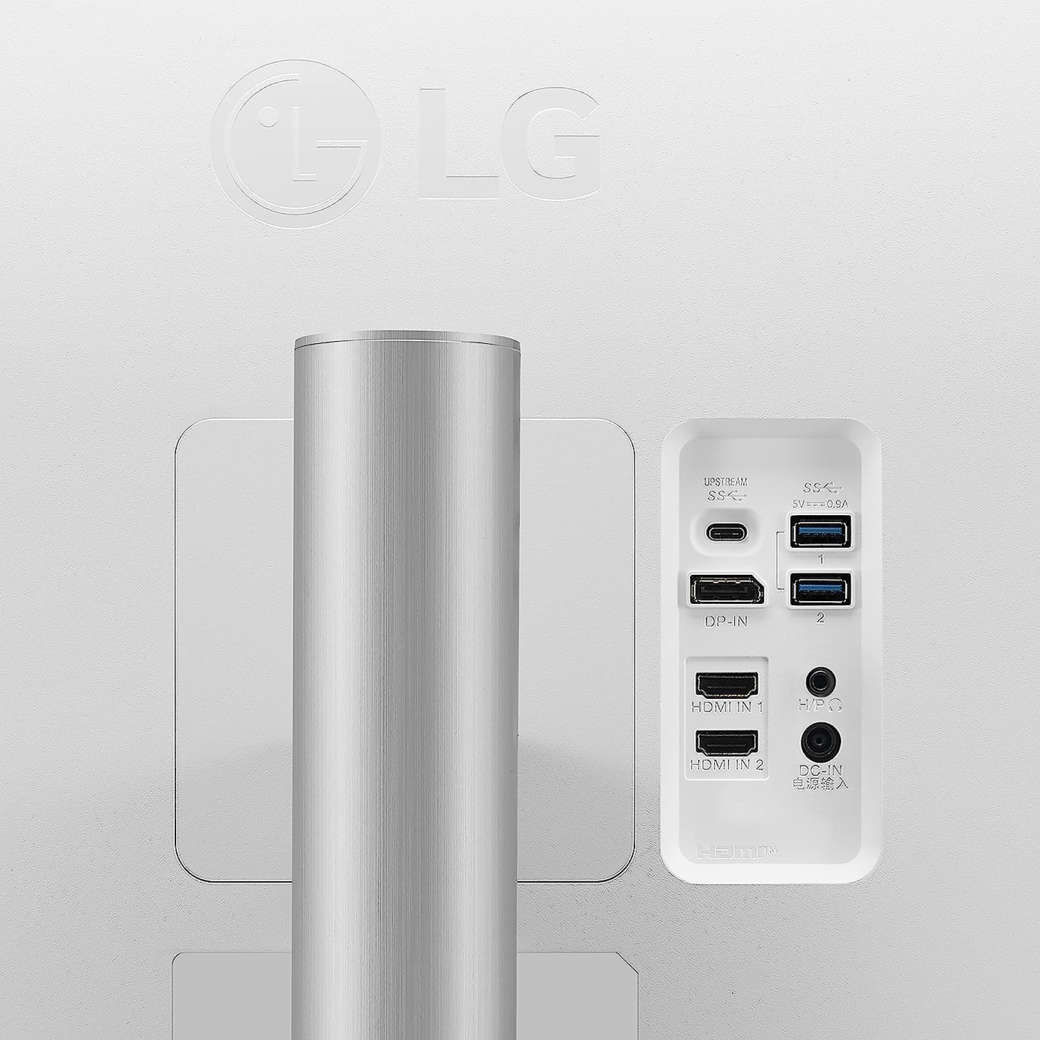 LG 32UP83A-W for PS5